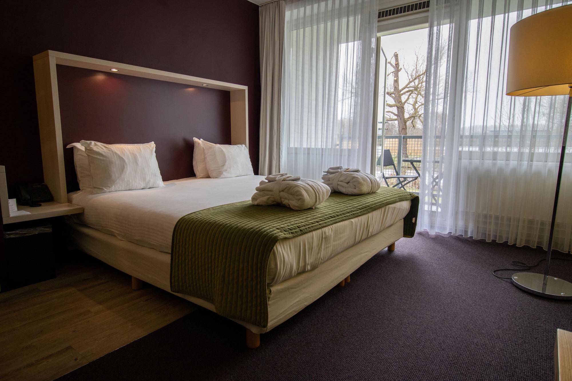 Amrath Airport Hotel Роттердам Экстерьер фото